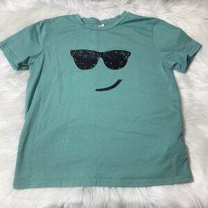 SHEIN Youth Boy Size 9 Teal Short Sleeve Shirt with Sunglass Graphic